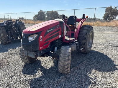 2014 Mahindra 2555NH 4WD tractor utilitario