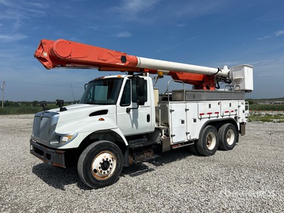 Altec AM855 60 ft on 2005 International 7400 6x4 Podnośnik Koszowy