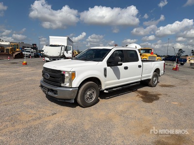 2017 Ford F-350 XL 4x2 Crew Cab Pick Up