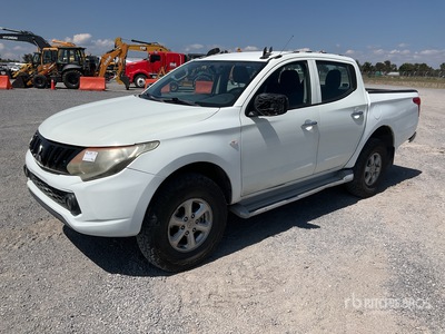2017 Mitsubishi L200 4x4 Crew Cab Camioneta / Pickup