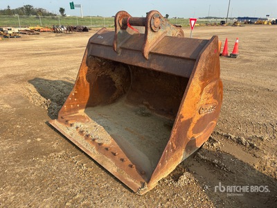 Michels Canada 85 in Cleanup Excavator Bucket