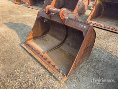 Michels Canada 72 in Cleanup Excavator Bucket