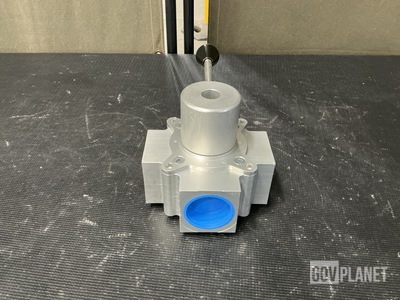 Parker-Hannifin 744-24D27 Plug Valve