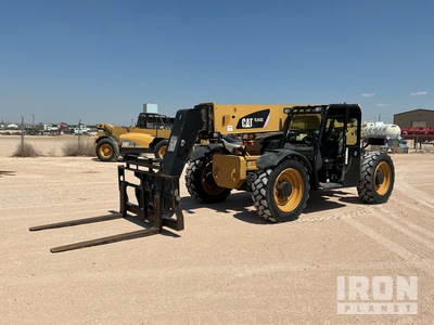 2015 Cat TL943C رافع تليسكوبى