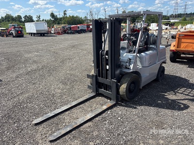 1991 Halla 25 Pneumatic Tire Forklift