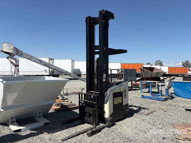 Crown RD5000 3000 lb Electric Forklift