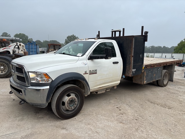 2017 Ram 5500 4x4 Flatbed Truck