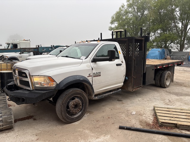2018 Ram 5500 4x4 Flatbed Truck