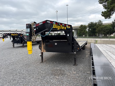2026 Big Tex 14GN-30D5A-MRBK 35 ft T/A Gooseneck Equipment Trailer