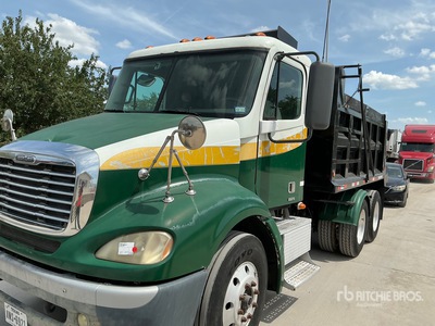 2007 Freightliner Columbia 112 T/A Dump Truck