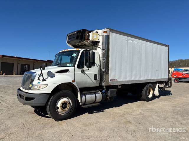 2015 International 4300 4x2 Refrigerated Truck