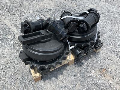 2026 SDCH SDCH-08TRA Lote de Rodamientos y Segmentos de Piñon para Excavadora (Sin Usar) / Sprokets and Track Rollers Attacco per escavatore - Fits Cat 320, 320D, 320D2, 320GC, 320E (Unused)