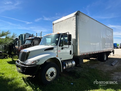 2017 International 4300 4x2 Camion fourgon (Inoperable)