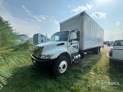 2017 International 4300 4x2 バントラック