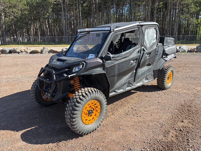 2022 Can-Am 6CNA 4x4 Utility Vehicle