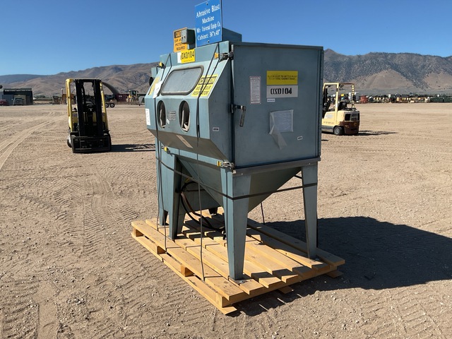 Universal Equipment 36" x 48" Abrasive Blast Cabinet
