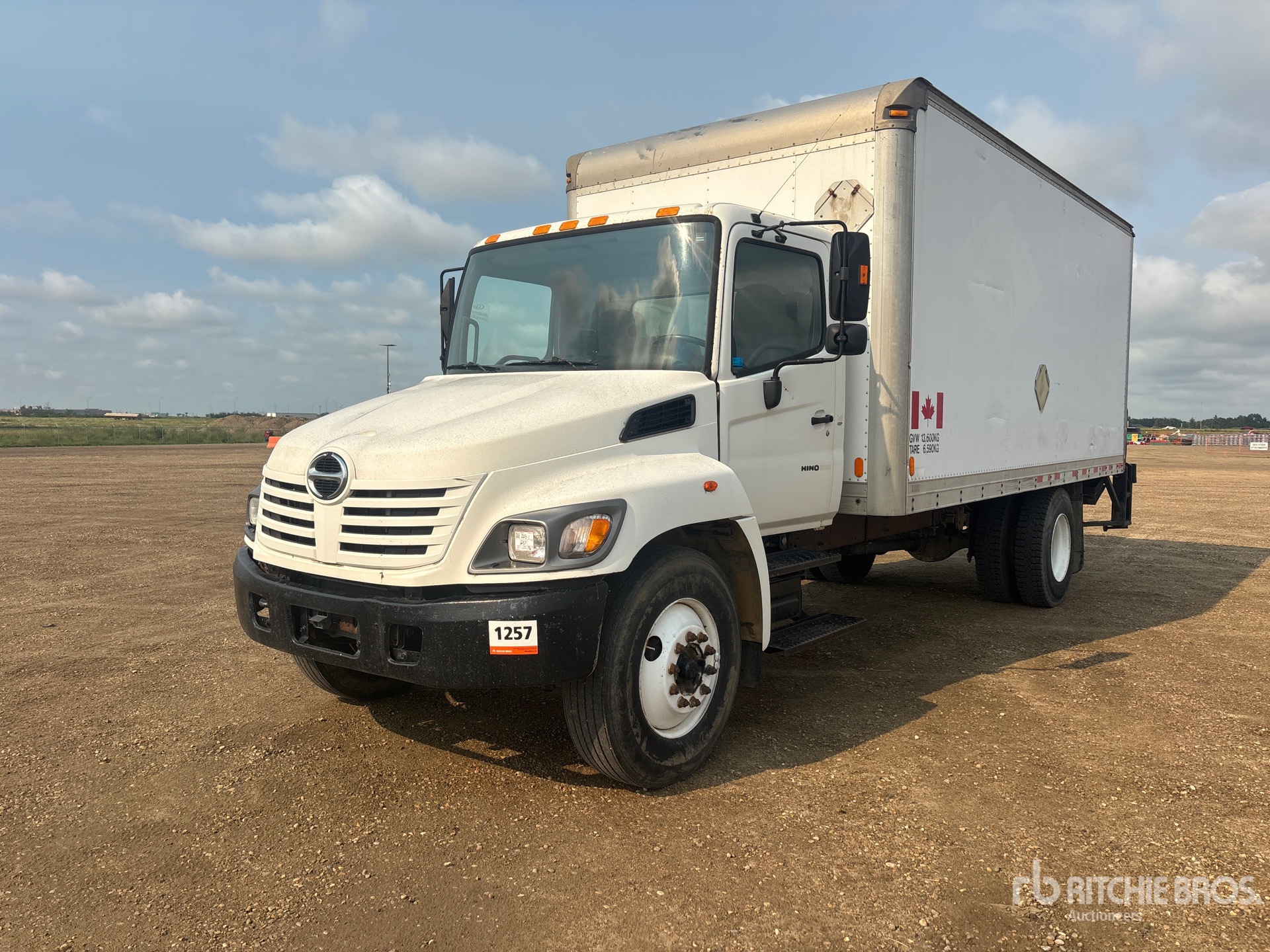 2005 Hino 308 4x2 Van Truck