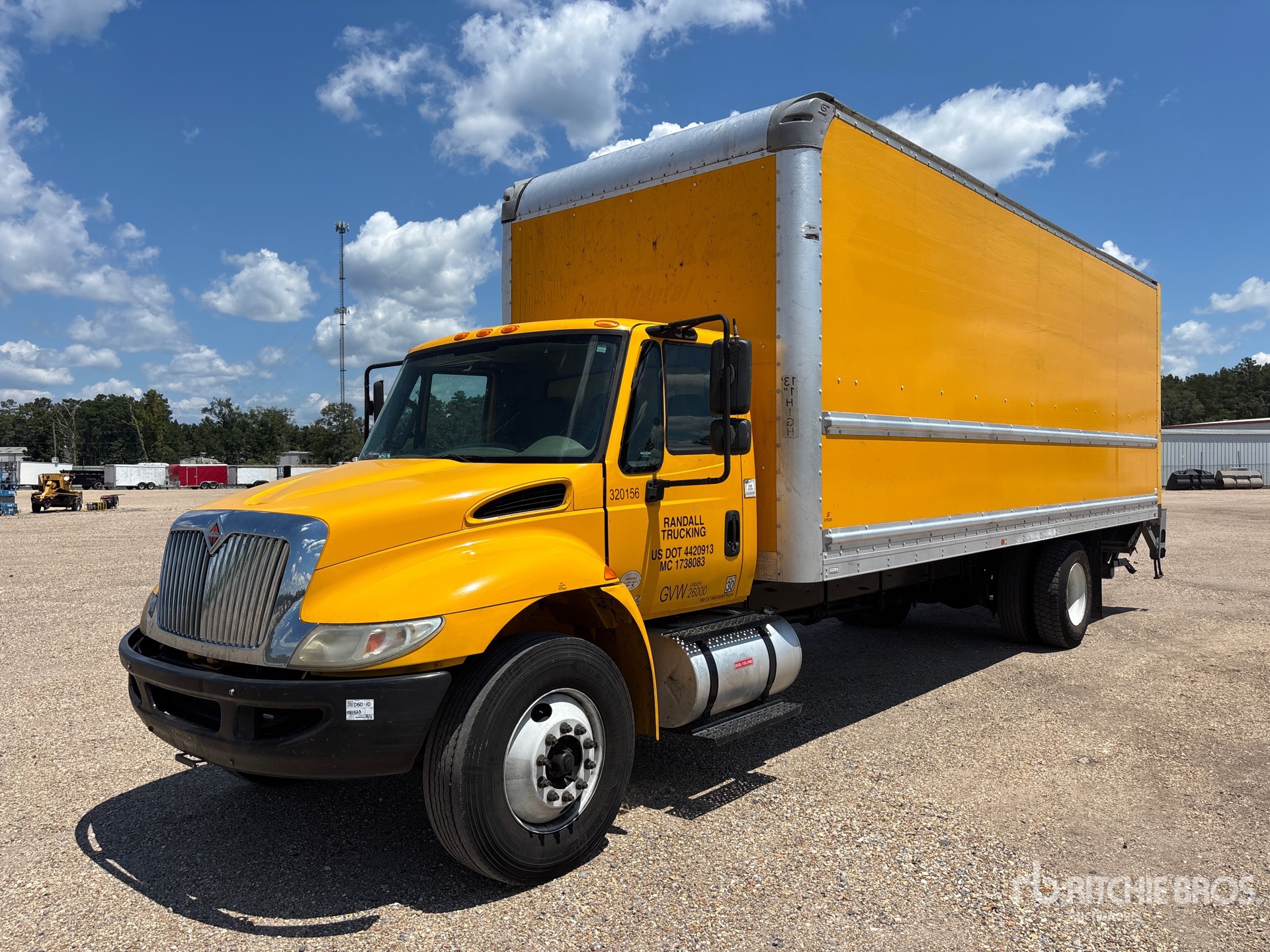 2019 International 4300 4x2 Van Truck