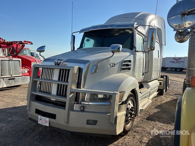 2022 Western Star 5700 XE 6x4 T/A Sleeper Truck Tractor