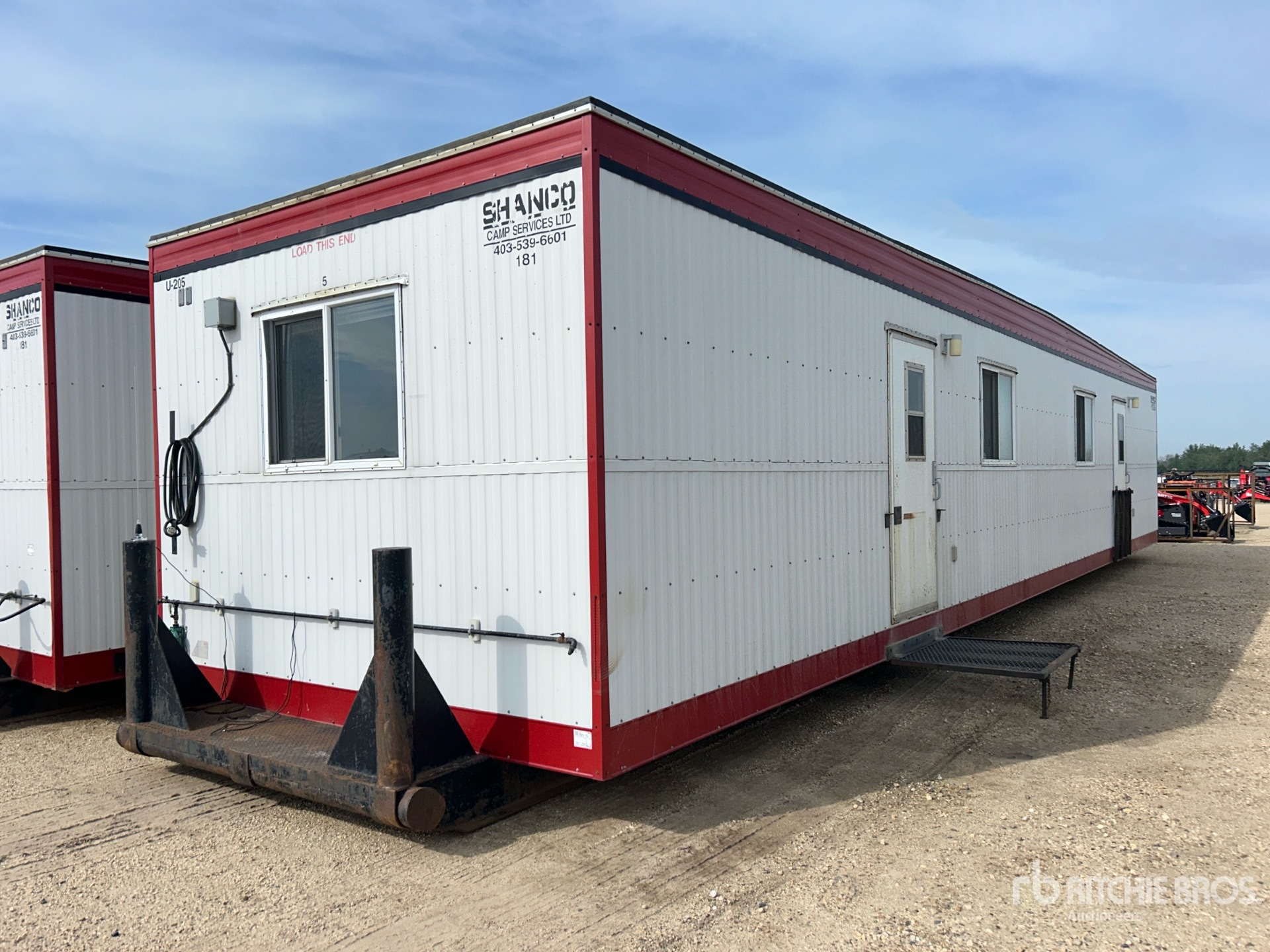 1998 8 Person 12 ft x 54 ft Sleeper Unit Mobile Camp