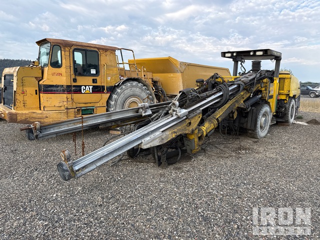 Epiroc Boomer S2 4x4 Jumbo Drill