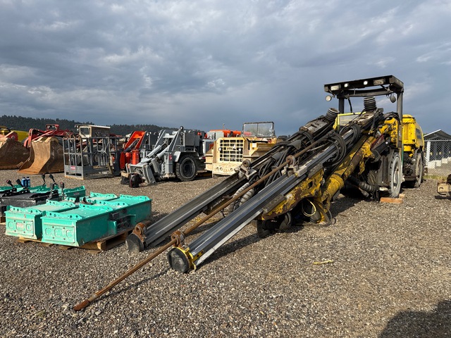 Epiroc Boomer S2 4x4 Jumbo Drill