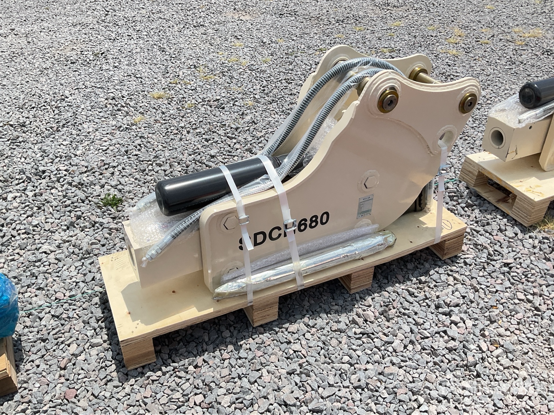 2026 SDCH SDCH680 Martillo Hidraulico (Sin Usar) / Backhoe Hydraulic Breaker (Unused)