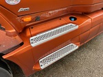 4 Underbody - Truck with