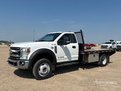 2022 Ford F-550 XLT 4x4 Flatbed Truck