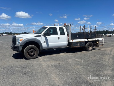 2012 Ford F-550 4x4 Extended Cab Ciężarówka z płaską platformą