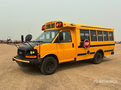 2010 GMC Savana 3500 21-Seat School Bus