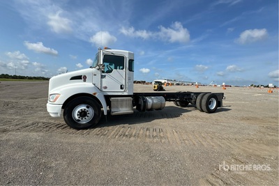 2020 Kenworth T370 4x2 الكابينة والهيكل