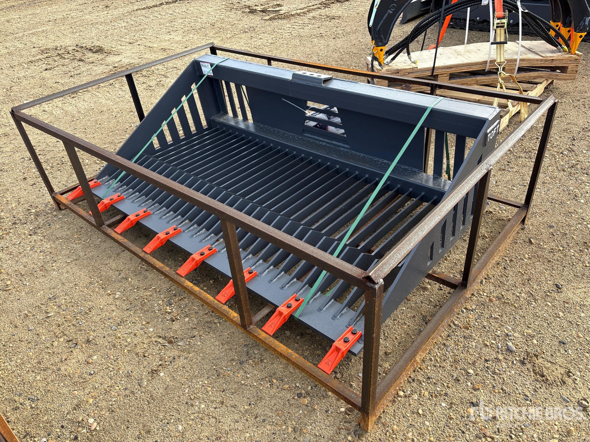 2026 TOFT HSSB-74 74 in Skeleton Skid Steer Bucket (Unused)