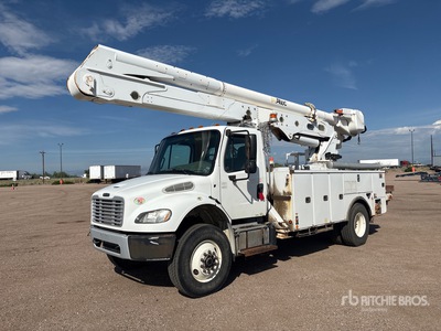 Altec AA55E 56 ft on 2015 Freightliner M2 106 4x4 Camion Nacelle
