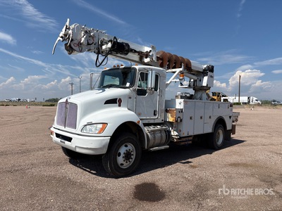 2016 Altec on 2016 Kenworth T370 4x4 Ciężarówka koparko-ładowarka