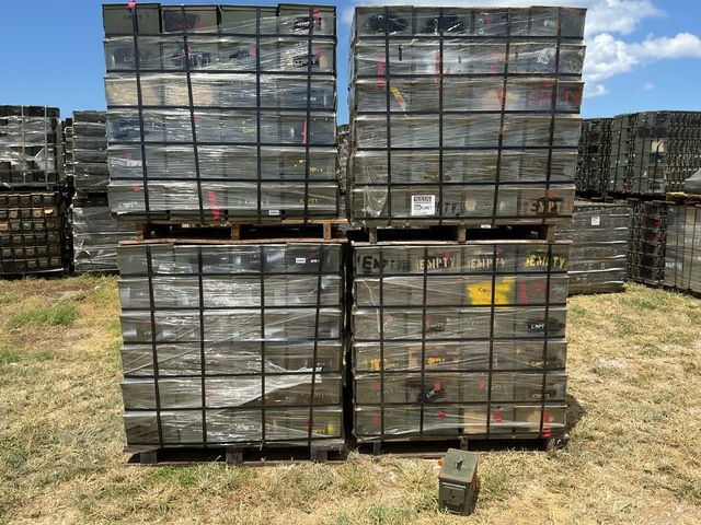 (673) M2A1 Ammo Cans