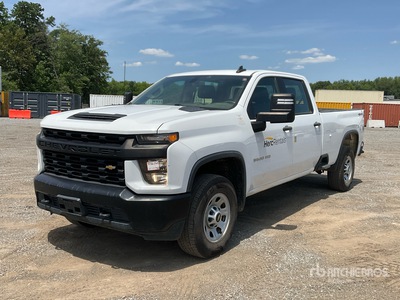 2022 Chevrolet Silverado 3500HD 4x4 Crew Cab Pickup