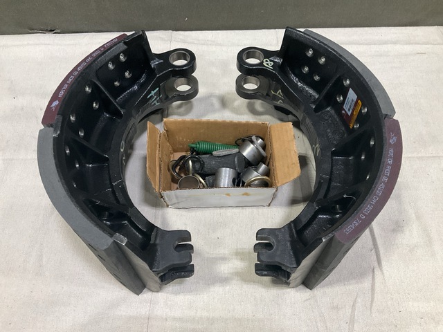 (24) Meritor KSR4034515PC Brake Shoe Sets