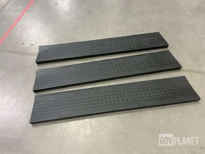(7) Tarkett Johnsonite 400643127 AngleFit Stair Treads