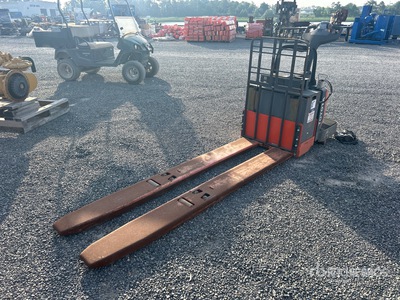 Toyota 8HBE30 6000 lb Electric Gato de bandeja