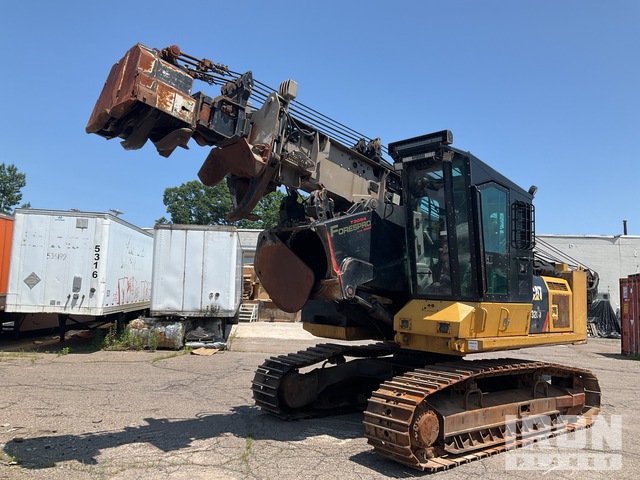 2016 Cat 320D2 FM Delimber