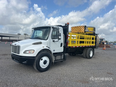 2016 Freightliner M2 106 4x2 アッテネータートラック