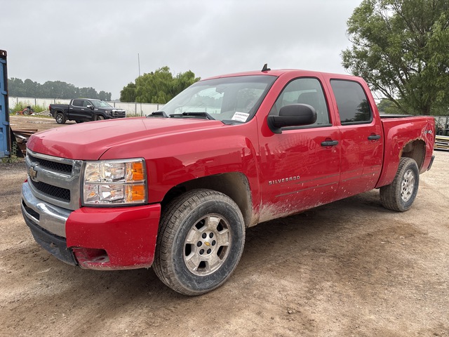 2011 Chevrolet Silverado 1500 4x4 Crew Cab Pickup
