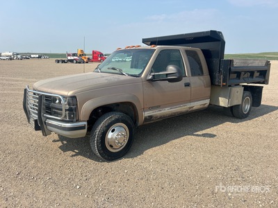 1996 Chevrolet 3500 4x4 Extended Cab Flatbed Dump Truck