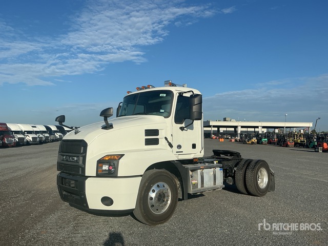 2025 Mack Anthem 4x2 S/A Day Cab Truck Tractor