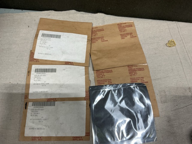 (11) Honeywell 858398-1 Ball Valves