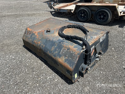 Cat BU118 75 in Skid Steer Sweeper