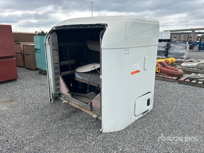 Kenworth Aero Cab Truck Sleeper