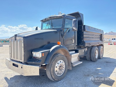 1995 Kenworth T800 6x4 3-Achs Kipper-Lkw