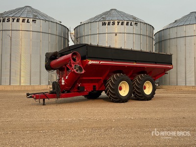 Brent 2096 2000 bu T/A Grain Cart
